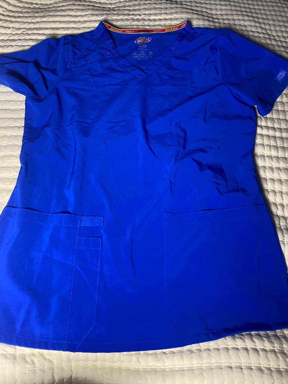 Dickies nurses scrub top